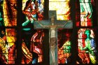 St_Michael_Kreuz_vor_Altarfenster.jpg