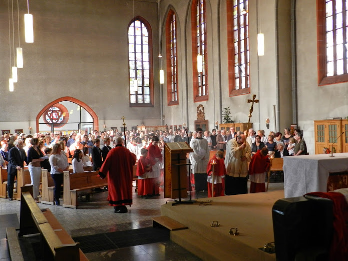 tl_files/pfarrei/aktuell/Fronleichnam2014_01.JPG